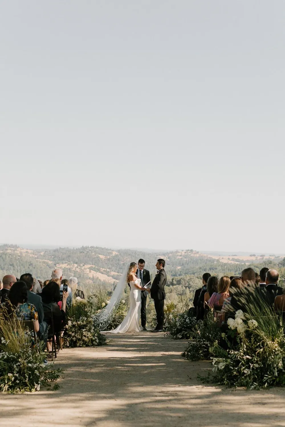 Black Oak Mountain Vineyard Wedding — photograph 9