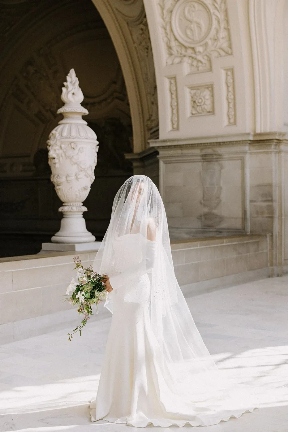 Romantic San Francisco City Hall Elopement — photograph 6