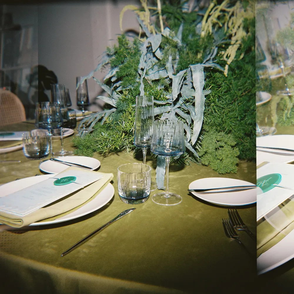 Modern Luxury Wedding Reception Inspiration — photograph 21