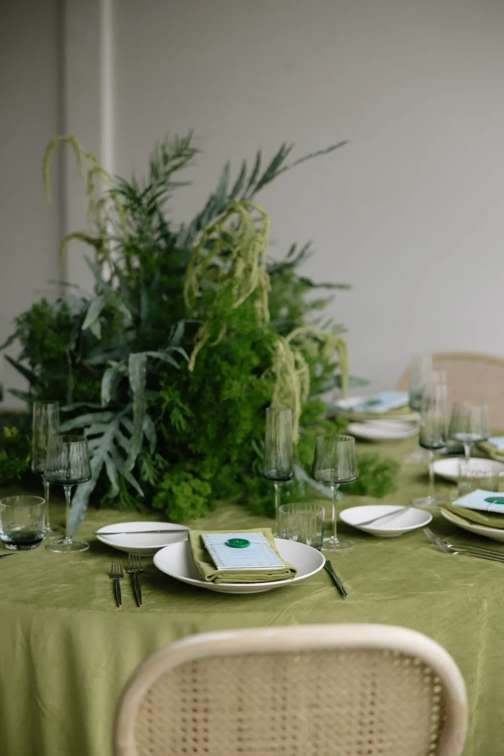 Modern Luxury Wedding Reception Inspiration — photograph 30