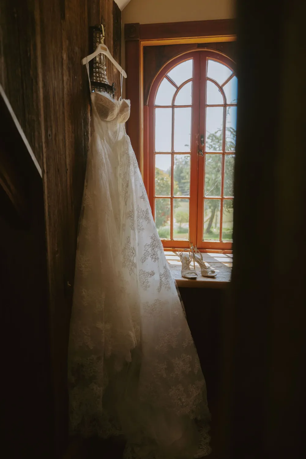 Spring Ranch Wedding in Mendocino, California — photograph 1